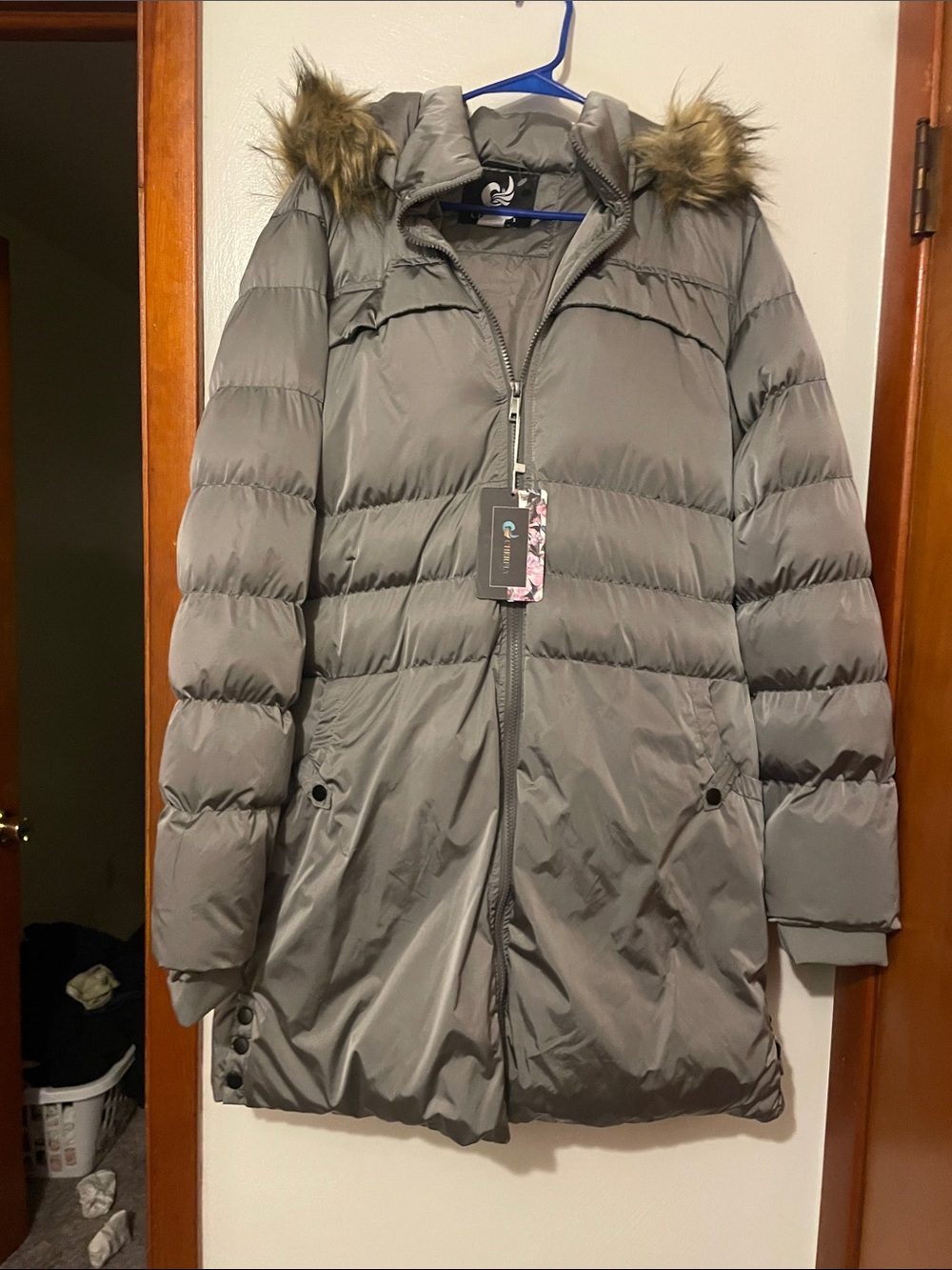 Quilted Long Puffer Coat with Faux-Fur Trim - Gray